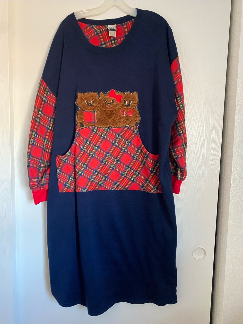 Vintage American Weekend Kitten Design Nightgown